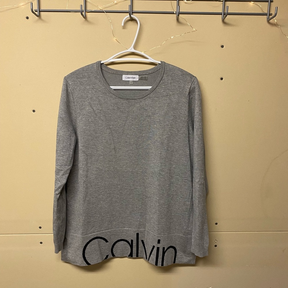 2/$75💥- SWEATER | Women’s Calvin Klein sweater size small - Picture 1 of 12